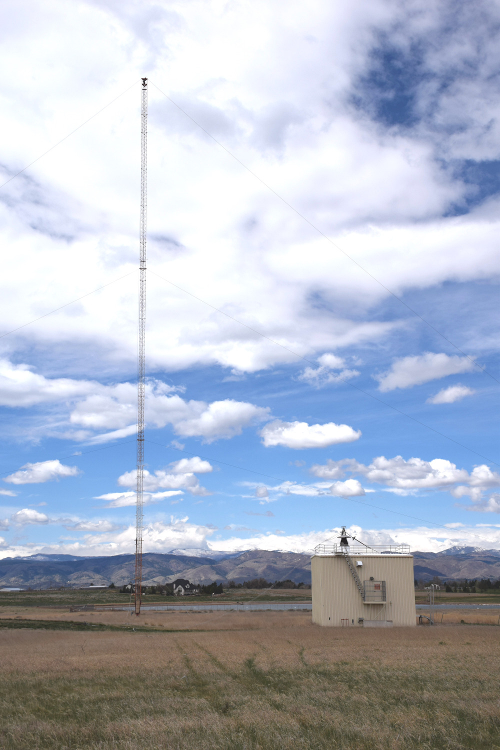 Helix House with downlead laying across