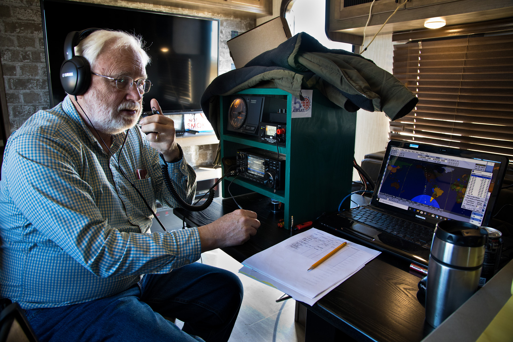 Roger Johnson, KG0I, operating SSB Satellite